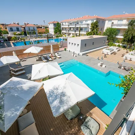 De Lux Mythical 8 Apartment *